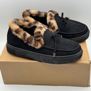 Journee Collection Midnight Black Faux Fur Moccasins Size 6